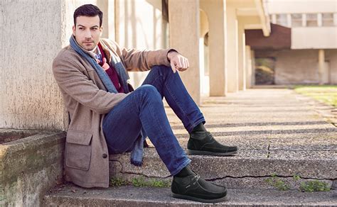 blue jeans black shoes